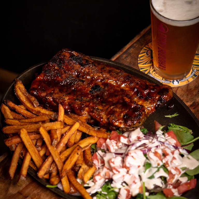 ELEVATE YOUR EVENTS: FLAVOR + LIVE MUSIC